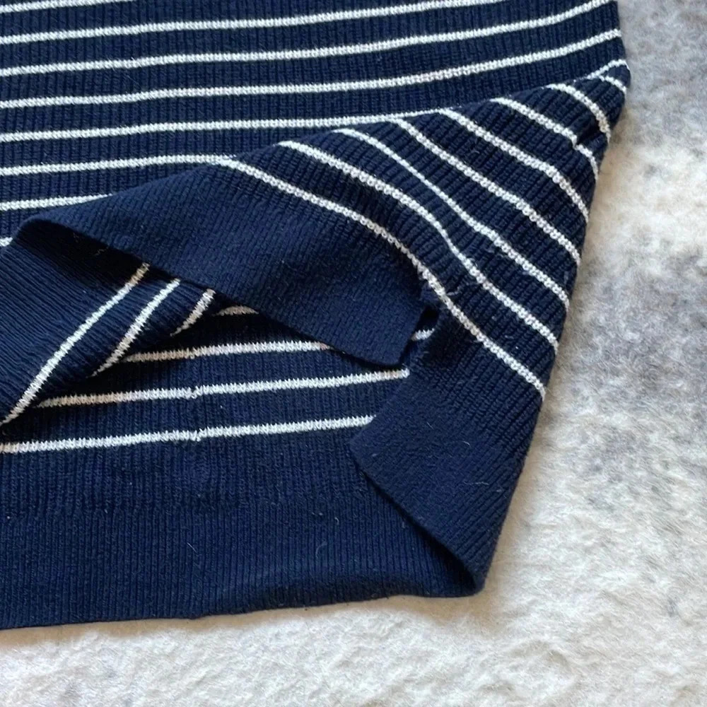 Abercrombie Striped V Neck Sweater - Picture 3 of 11